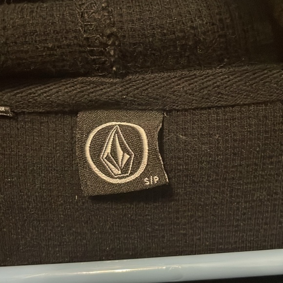 Men’s volcom black long sleeve sweater with hood - Picture 3 of 3